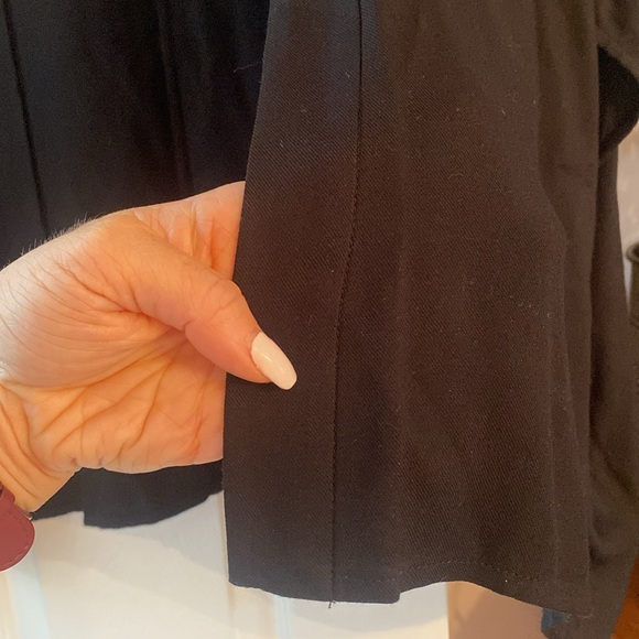 Lightweight cape - Picture 4 of 4